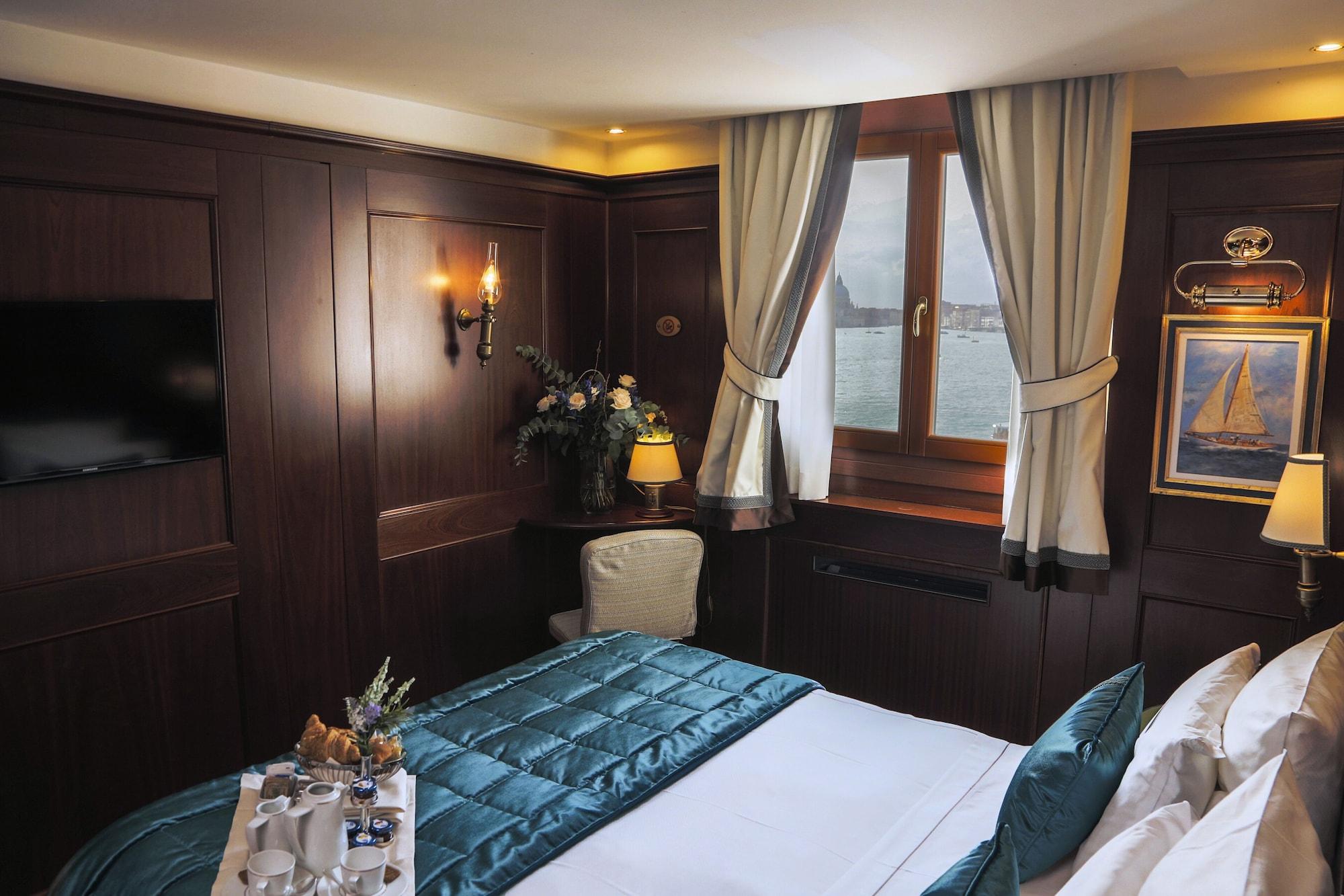 Hotel Bucintoro Velence Kültér fotó